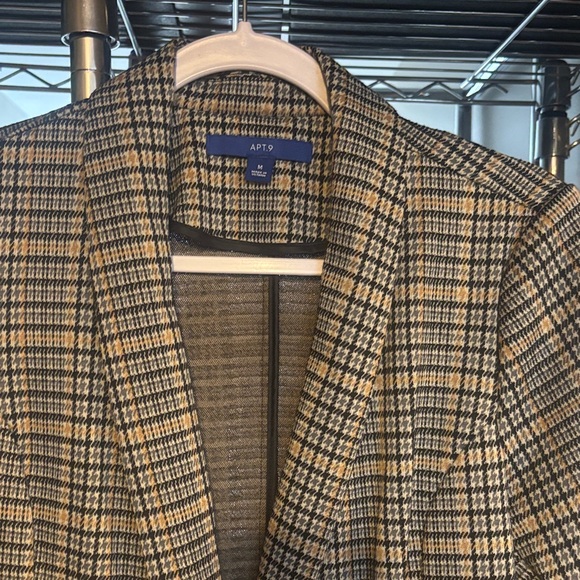 Apt. 9 Jackets & Blazers - Apt. 9 Houndstooth Blazer in Black and Tan